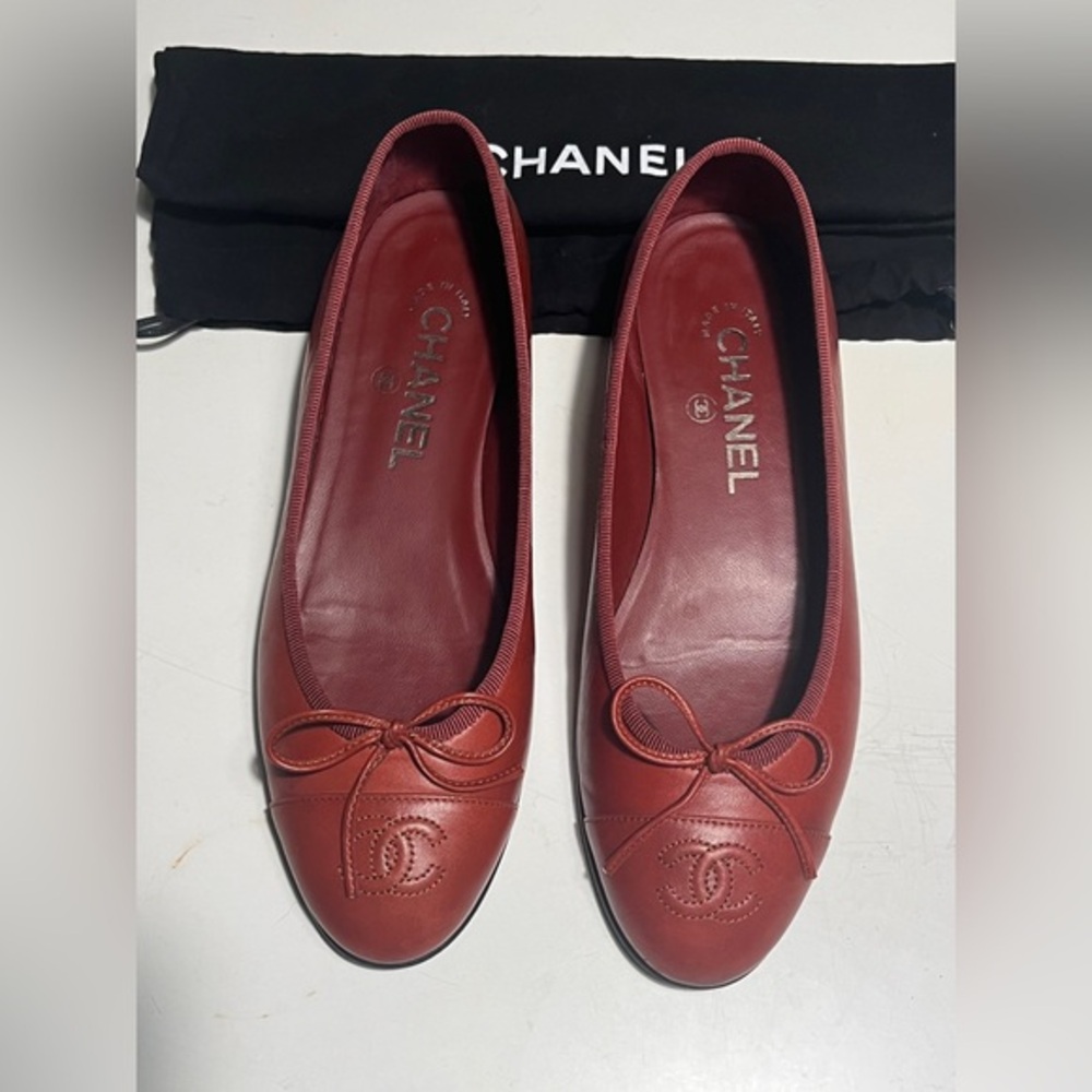 CHANEL Women's Elegant Red Flats